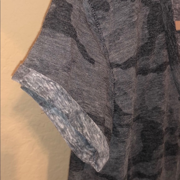 American Eagle Shirt - Picture 3 of 3